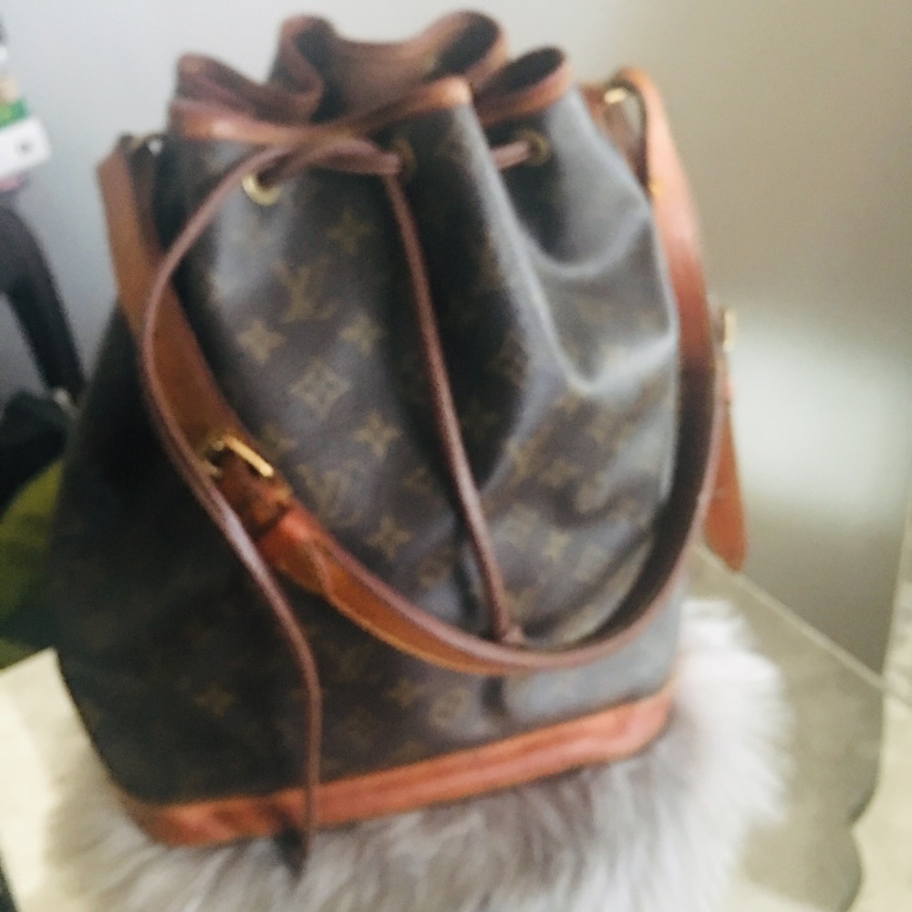 Vintage Louis Vuitton large Noe